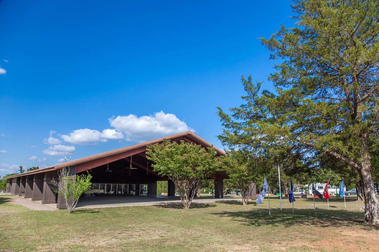Lake Texoma Camping Resort Cabin 8 Willow Spring Εξωτερικό φωτογραφία